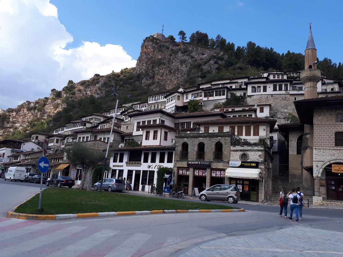 Hotel Omer Berat Ngoại thất bức ảnh