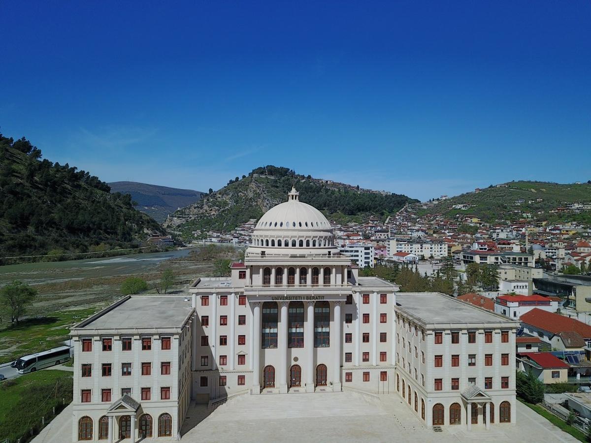 Hotel Omer Berat Ngoại thất bức ảnh
