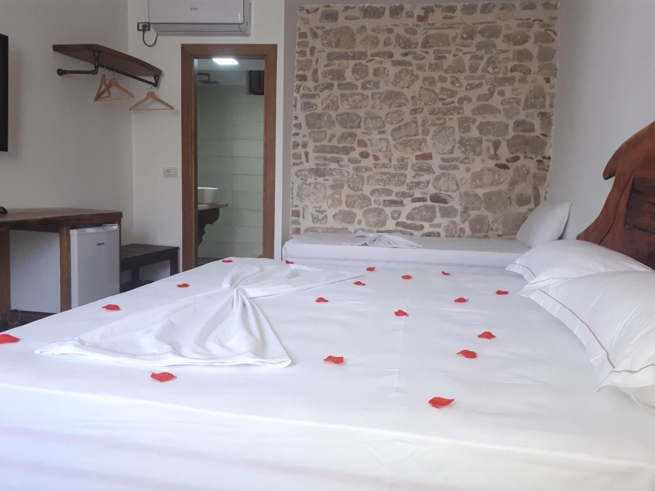 Hotel Omer Berat Ngoại thất bức ảnh