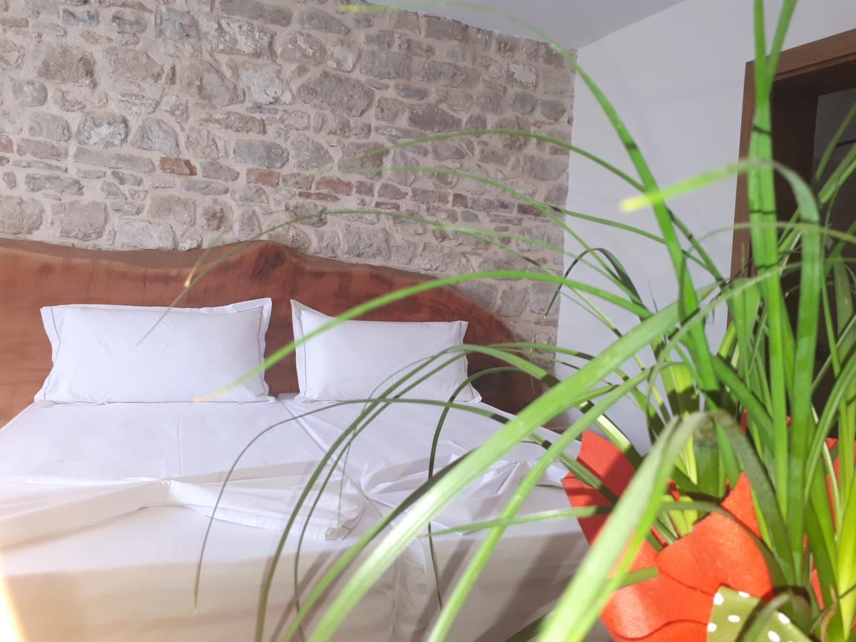 Hotel Omer Berat Ngoại thất bức ảnh